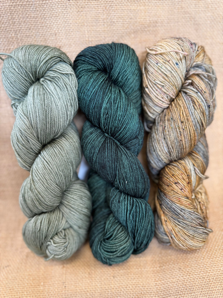 Casapinka Hiss and Vinegar MKAL 2025 - Malabrigo Sock - Fiona