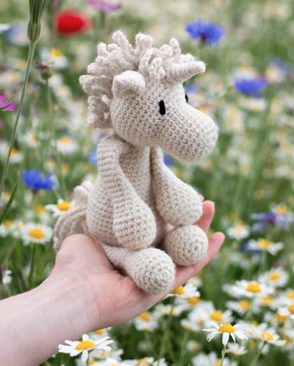 Chablis the Unicorn Kit – Quixotic Fibers