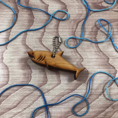 Shark Yarn Cutter