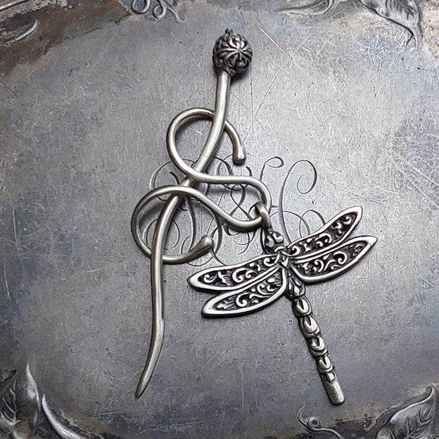 Filigree Dragonfly Charm Lock Shawl Pin