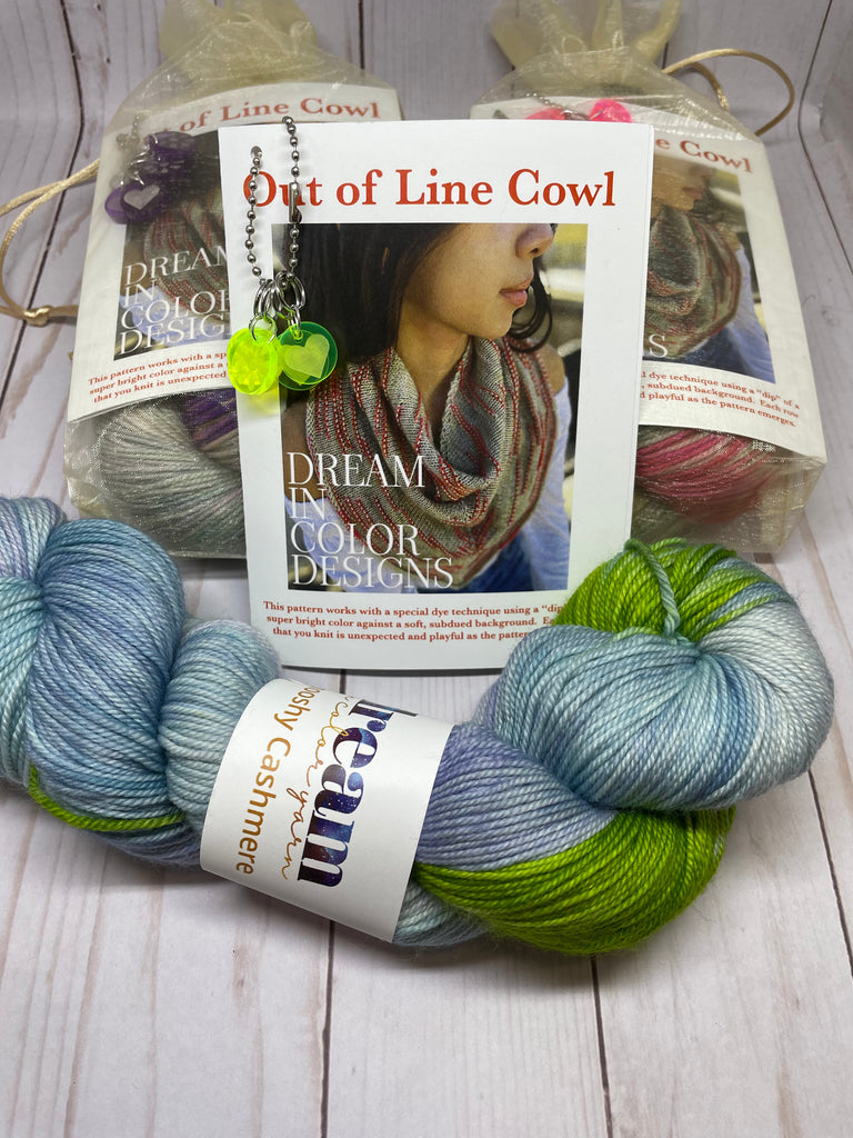 Holiday Special Out of Line Cowl Kit - Smooshy with Cashmere