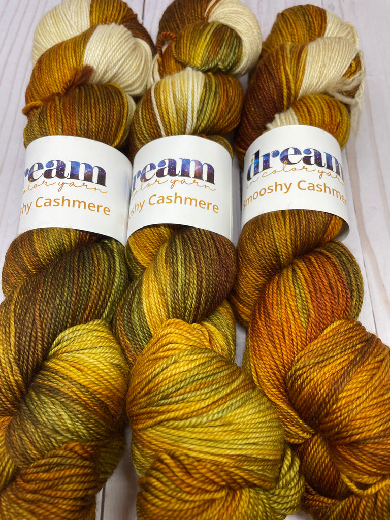 Smooshy with Cashmere - Assigned Pooling - Tuscan Sand