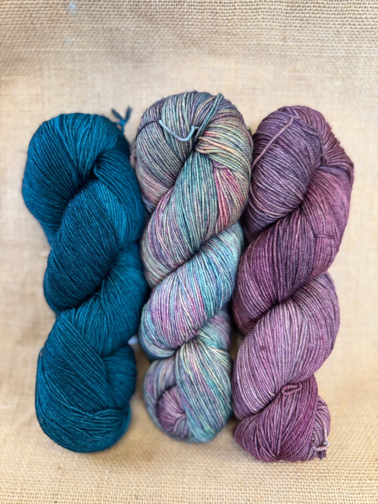 Casapinka Hiss and Vinegar MKAL 2025 - Malabrigo Sock - Feather