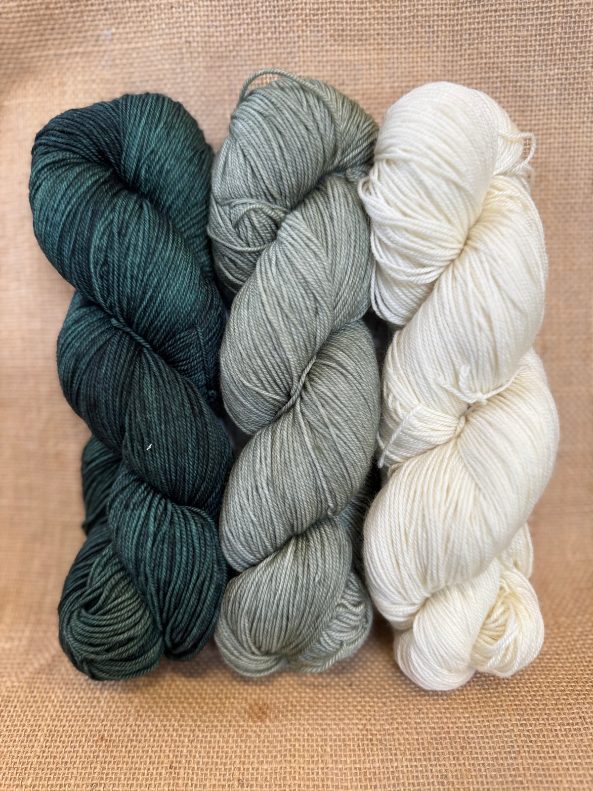 Casapinka Hiss and Vinegar MKAL 2025 - Malabrigo Sock - Jasmine
