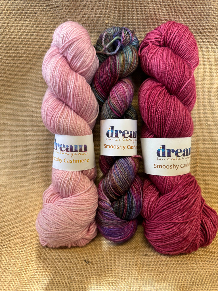Casapinka Hiss and Vinegar MKAL 2025 - Smooshy with Cashmere - Lay a Rose