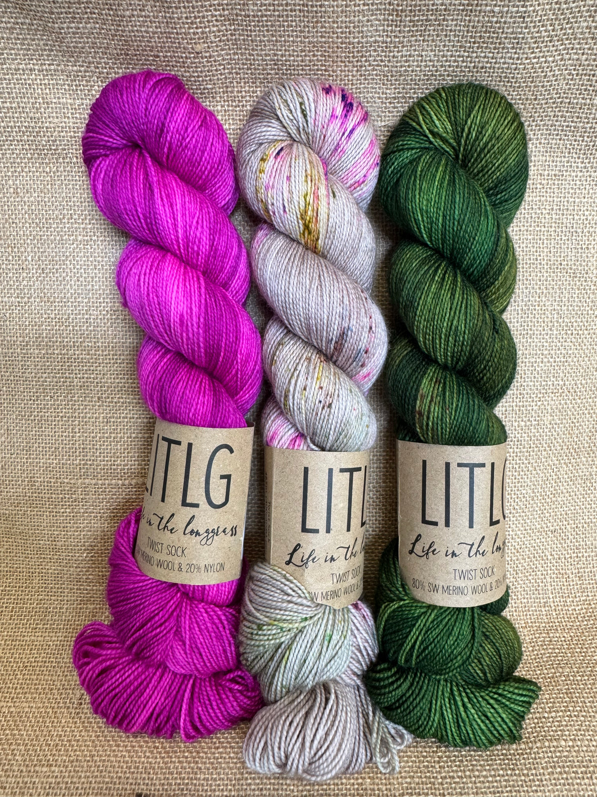 Casapinka Hiss and Vinegar MKAL 2025 - Life in the Long Grass - Twist Sock - Beach Flower
