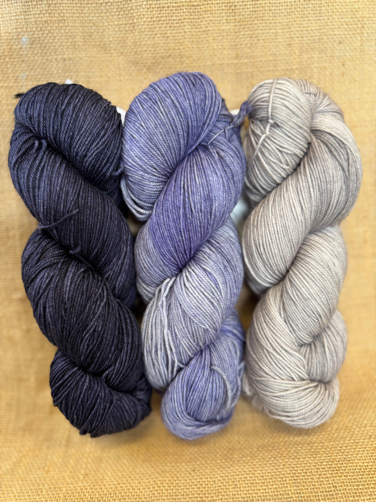 Casapinka Hiss and Vinegar MKAL 2025 - Malabrigo Sock - Pearl