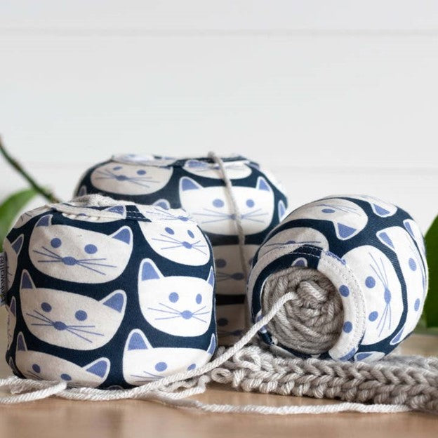 Kitty Cozy Cakes Yarn Cozy - Small