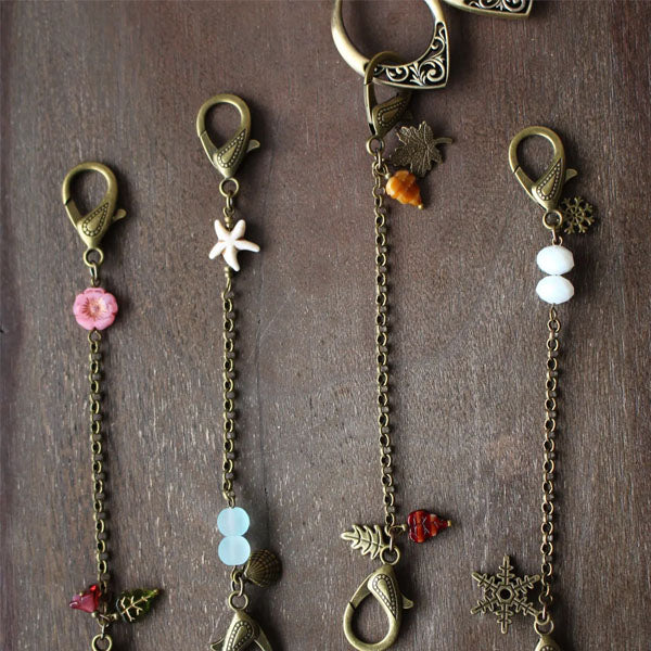 Four Seasons Scissor Chains