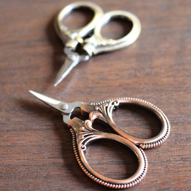Mini Embroidery Scissors - Antique Gold