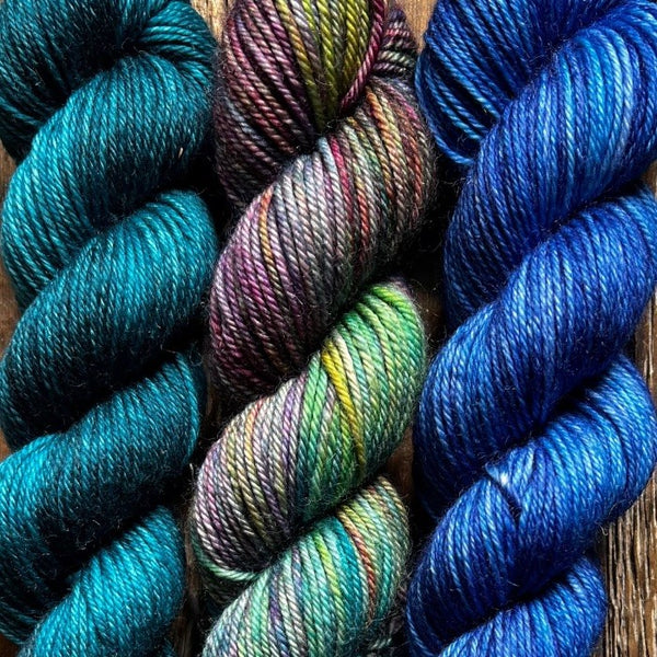 EFFUARY Quindici Shawl Kit - Smooshy with Cashmere - Mermaid Shoes