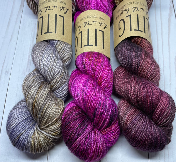 EFFUARY Quindici Shawl Kit - Moon Merino/Silk - Halcyon/Wild Rosebay