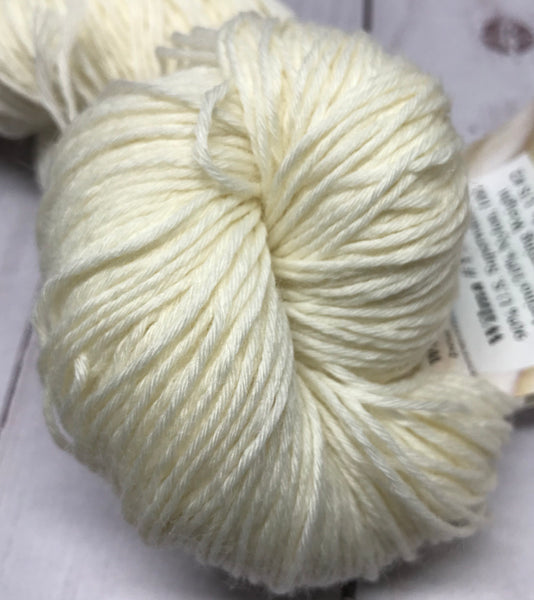 Patti US Organic Combed Cotton Fingering Weight Undyed Yarn